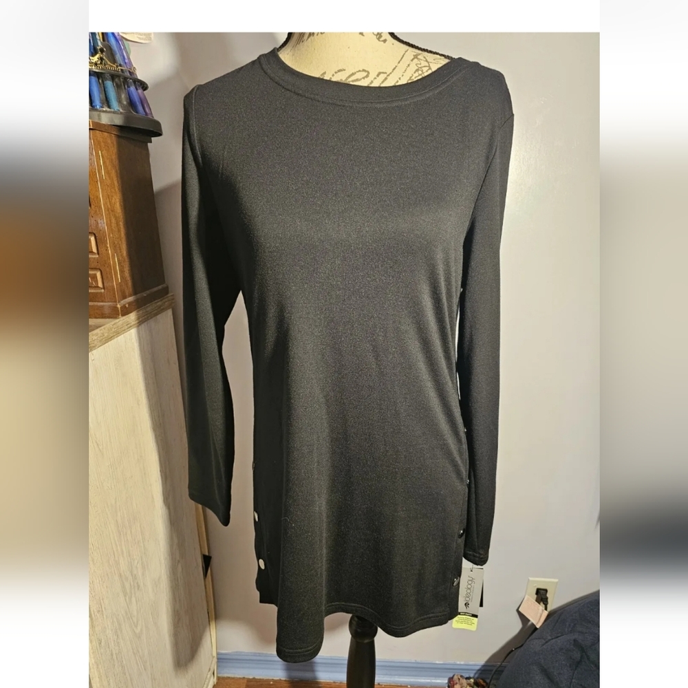 Ideology black long sleeves top activewear size small NWT
